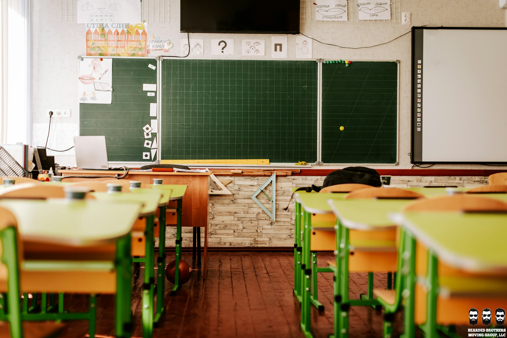 How are the schools in Canfield, Ohio